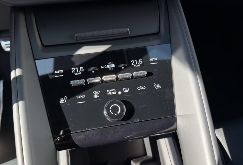 Porsche MACAN 4S 100KWH 517CH ROUES DIRECTRICES BOSE
