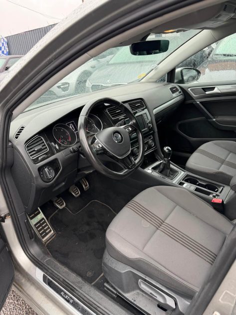 VOLKSWAGEN GOLF VII 1.6 TDI 110 CONFORTLINE 2017
