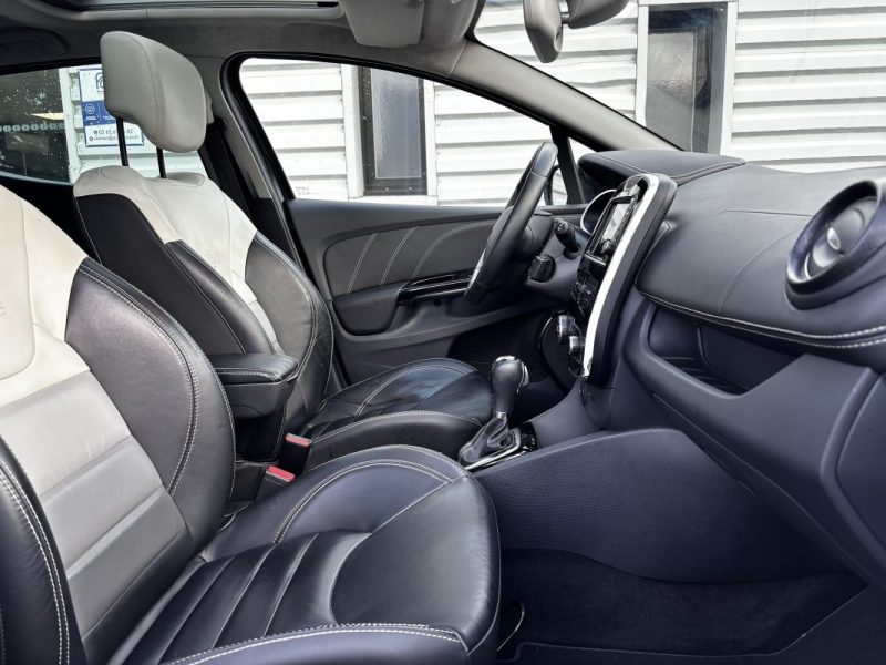 RENAULT CLIO IV TCE 120 INITIALE PARIS EDC 2015