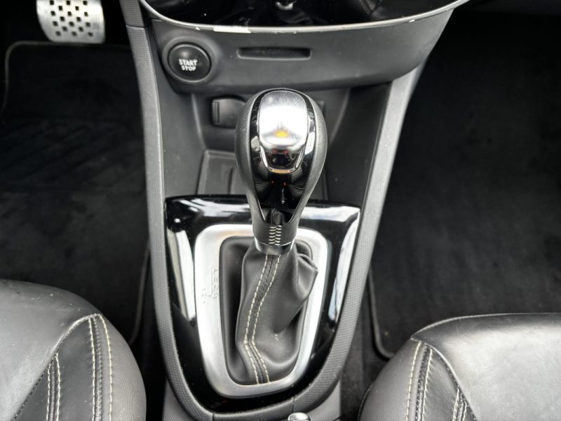 RENAULT CLIO IV TCE 120 INITIALE PARIS EDC 2015