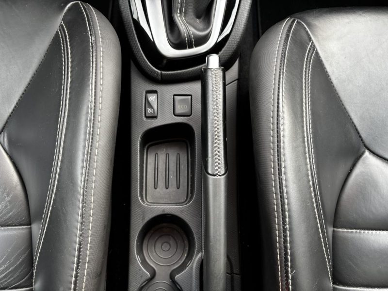 RENAULT CLIO IV TCE 120 INITIALE PARIS EDC 2015
