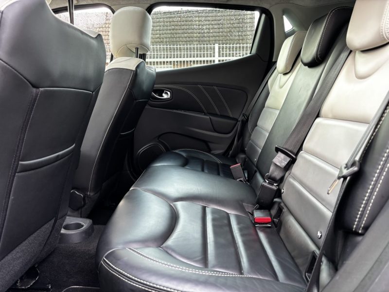 RENAULT CLIO IV TCE 120 INITIALE PARIS EDC 2015
