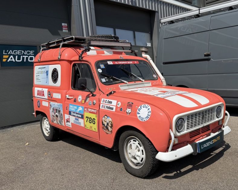 RENAULT R4 F F4 - Rien à prévoir - Pièces de rechange