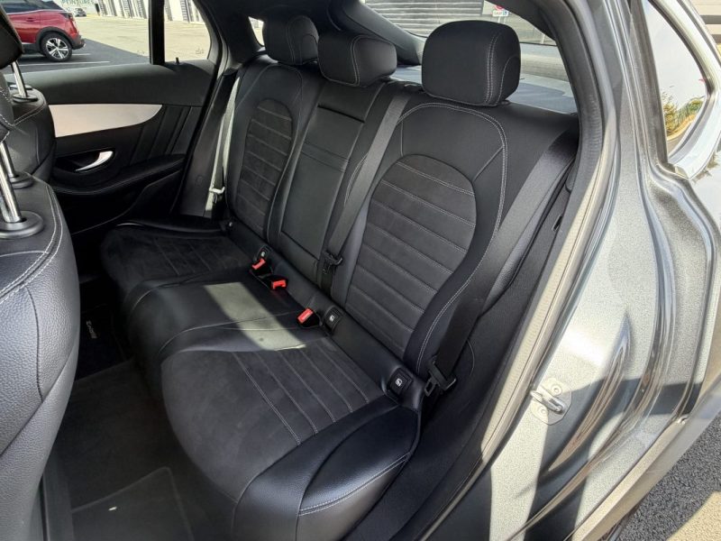 MERCEDES GLC 300E COUPE EQ POWER 4MATIC AMG Line 2020 FULL ENTRETIEN MERCEDES GARANTIE 12 MOIS