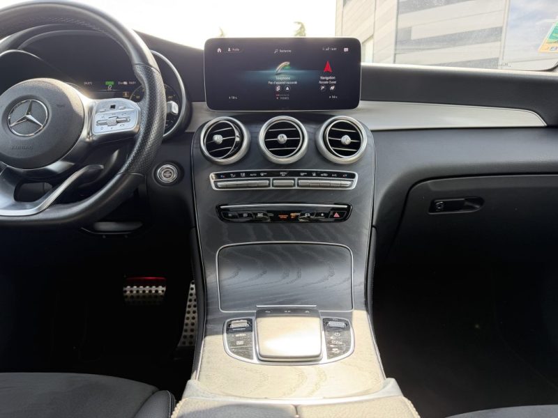 MERCEDES GLC 300E COUPE EQ POWER 4MATIC AMG Line 2020 FULL ENTRETIEN MERCEDES GARANTIE 12 MOIS