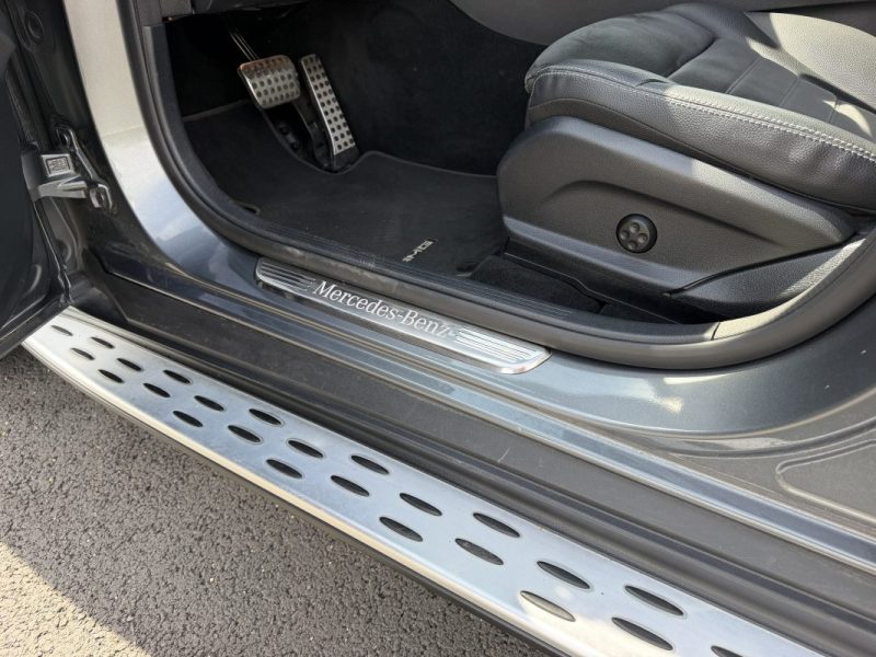MERCEDES GLC 300E COUPE EQ POWER 4MATIC AMG Line 2020 FULL ENTRETIEN MERCEDES GARANTIE 12 MOIS