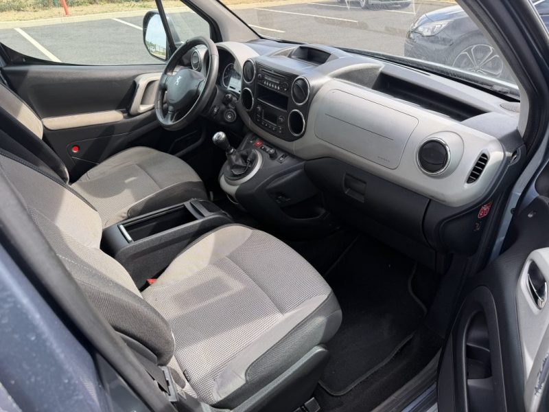 PEUGEOT PARTNER Tepee 1.6 HDI 110 LOISIRS 2009 ENTRETIEN GARANTIE 6 MOIS 