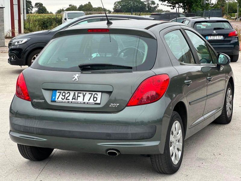 PEUGEOT 207 1.4 VTI 95