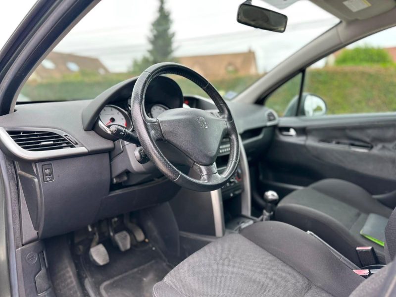 PEUGEOT 207 1.4 VTI 95