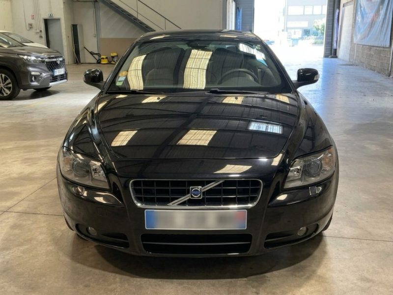 VOLVO C70 D5 2.4 D 180 CV BOÎTE AUTO 1ER MAIN 2007