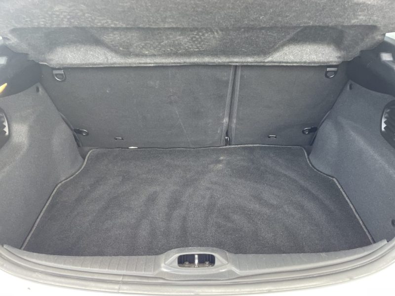 PEUGEOT 208 1.2L 110CV ALLURE    GARANTIE 3/12 MOIS 2016