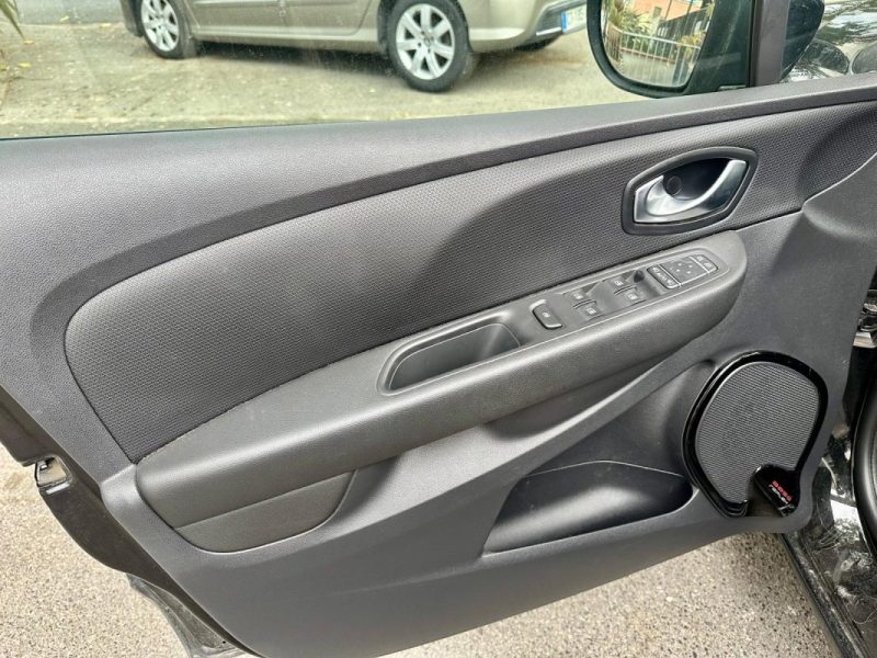 RENAULT CLIO IV 1.5 dCi 90 INTENS EDC