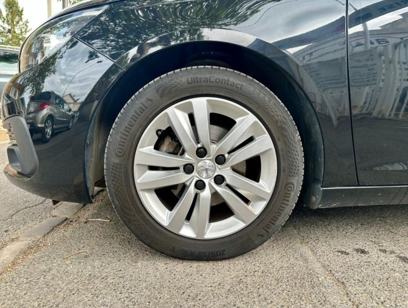 PEUGEOT 308 1.5 BlueHDI 130 ACTIVE EAT8 
