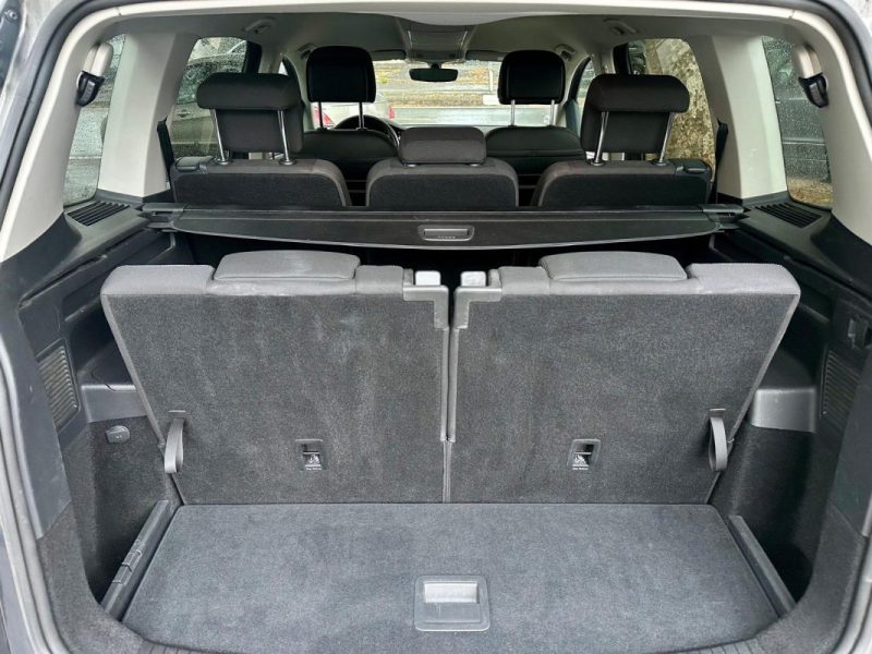 VOLKSWAGEN TOURAN 1.6 TDI 110 CONFORTLINE 7 Places