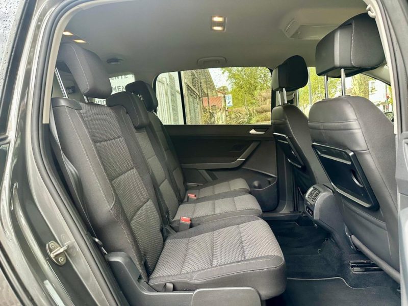 VOLKSWAGEN TOURAN 1.6 TDI 110 CONFORTLINE 7 Places