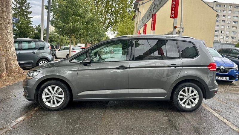 VOLKSWAGEN TOURAN 1.6 TDI 110 CONFORTLINE 7 Places