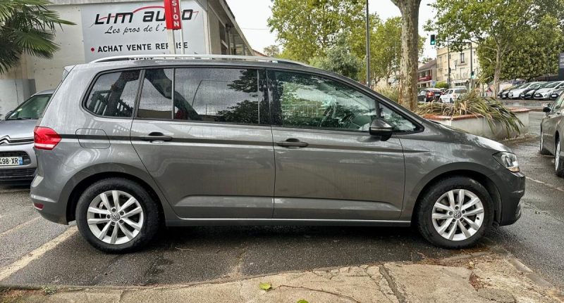 VOLKSWAGEN TOURAN 1.6 TDI 110 CONFORTLINE 7 Places