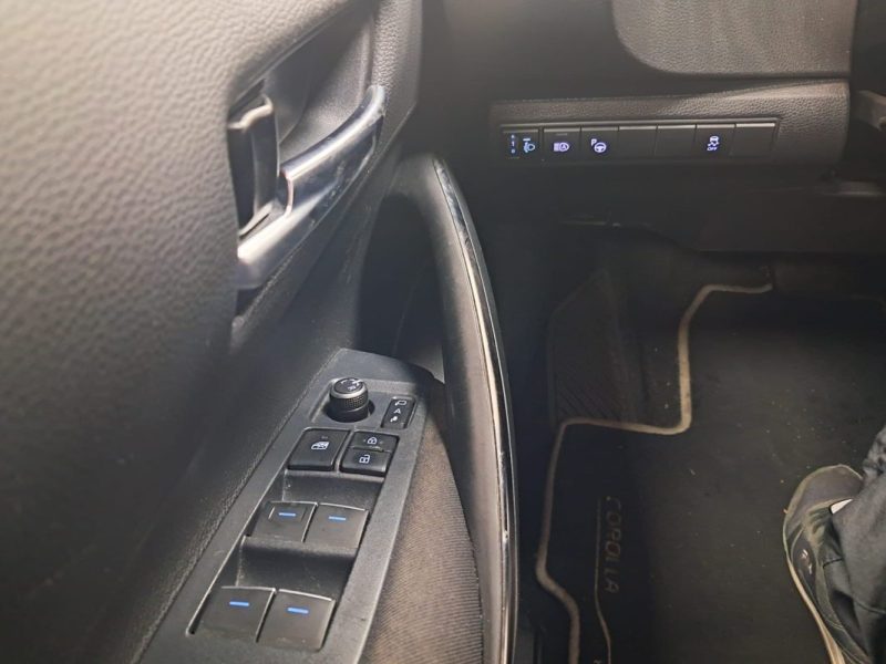 TOYOTA COROLLA 2 PLACES HYBRIDE 1.8 DYNAMIC BUSINESS 122cv/1 ERE MAIN/TVA RECUPERABLE