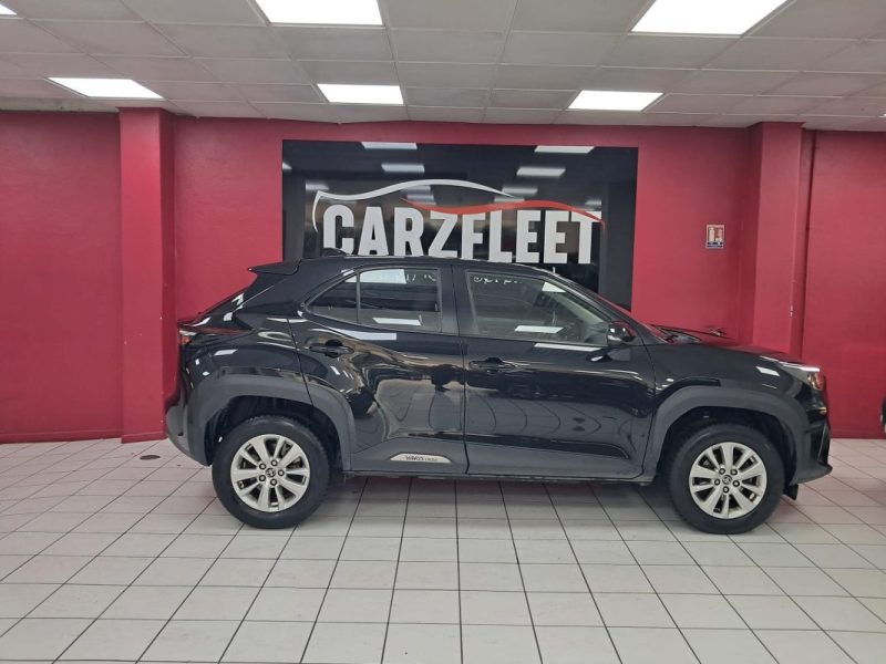 TOYOTA YARIS CROSS SUV 116cv HYBRIDE DYNAMIC BUSINESS/1 ERE MAIN/TVA RECUPERABLE
