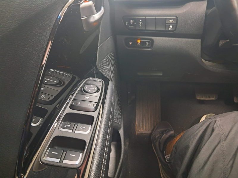 KIA NIRO SUV PHASE 2 PHEV 141cv LOUNGE BUSINESS + TOIT OUVRANT/1 ERE MAIN/TVA RECUPERABLE