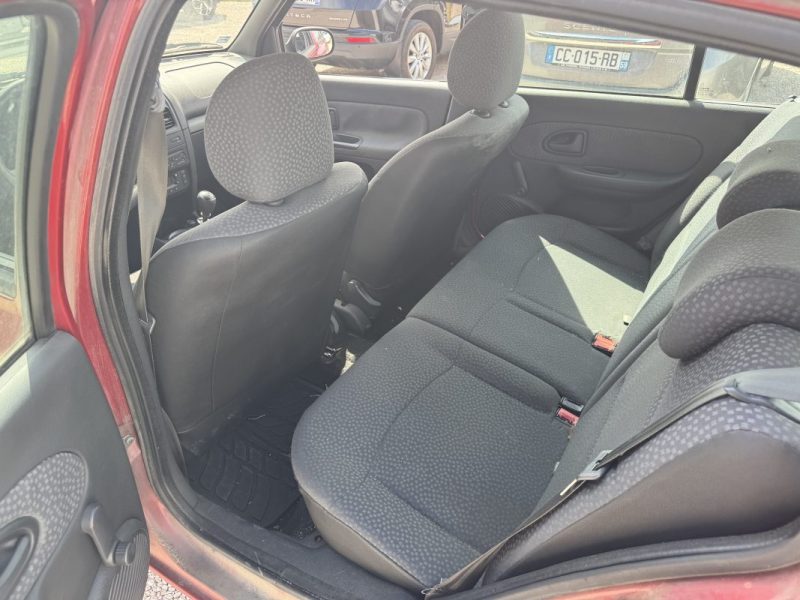 UNIQUEMENT POUR PROFESSIONNEL / RENAULT CLIO CAMPUS 1.2i 75 cv