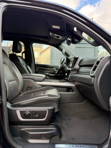 Dodge Ram 1500 Crew Cab Laramie 5.7 V8 HEMI 395 CH - (Suréquipé– Origine France)