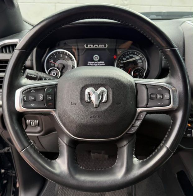 Dodge Ram 1500 Crew Cab Laramie 5.7 V8 HEMI 395 CH - (Suréquipé– Origine France)