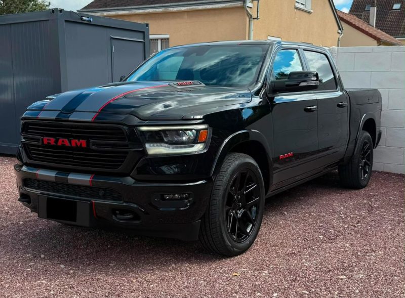 Dodge Ram 1500 Crew Cab Laramie 5.7 V8 HEMI 395 CH - (Suréquipé– Origine France)