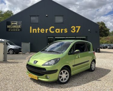 PEUGEOT 1007 VITAMINE 1.4I 73 ch GENTLEMAN LADY