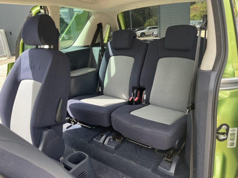 PEUGEOT 1007 VITAMINE 1.4I 73 ch GENTLEMAN LADY