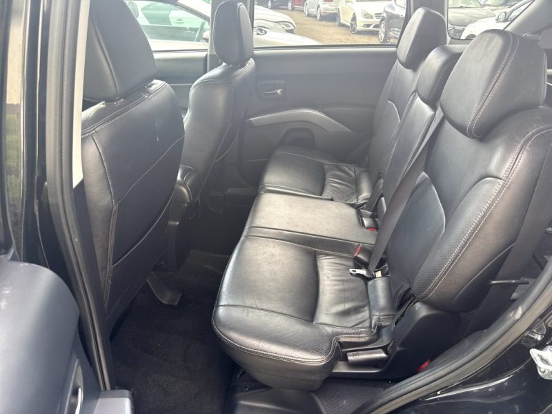 PEUGEOT 4007 7 PLACE 2.2L HDI Premium GARANTIE 12 MOIS PIECES ET MAIN D'OEUVRE 