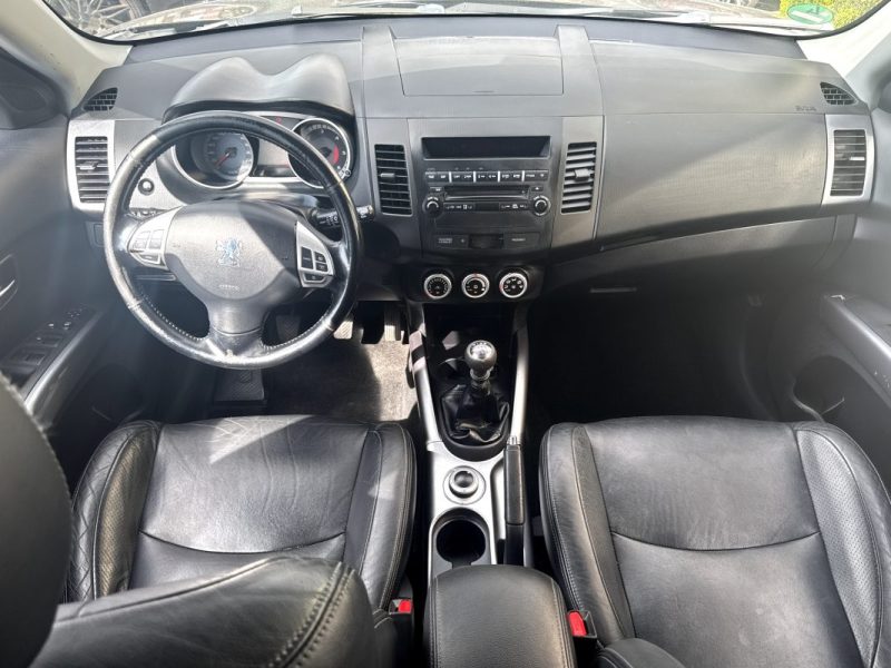 PEUGEOT 4007 7 PLACE 2.2L HDI Premium GARANTIE 12 MOIS PIECES ET MAIN D'OEUVRE 