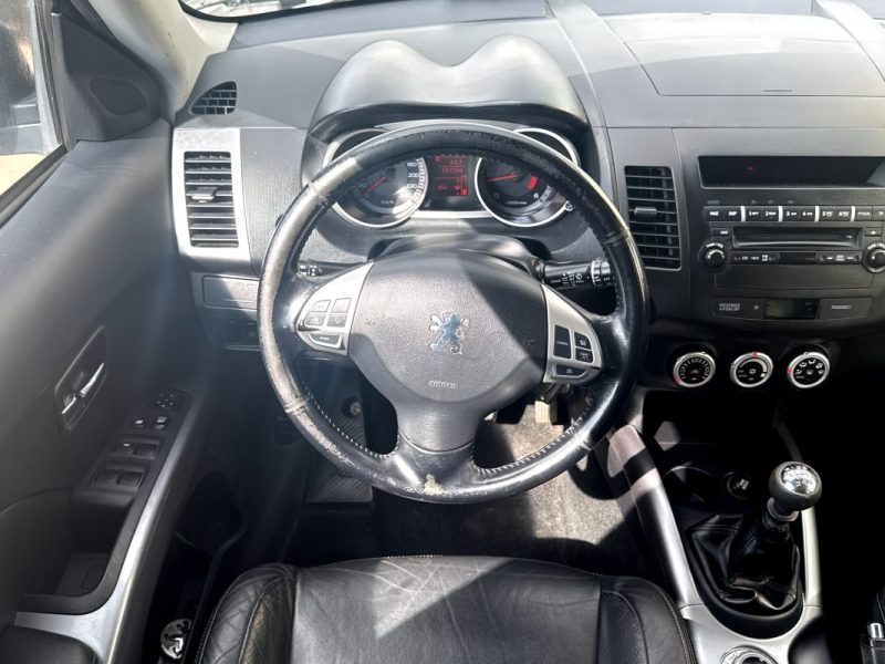 PEUGEOT 4007 7 PLACE 2.2L HDI Premium GARANTIE 12 MOIS PIECES ET MAIN D'OEUVRE 