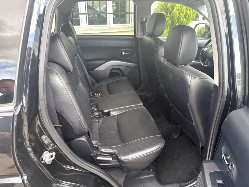 PEUGEOT 4007 7 PLACE 2.2L HDI Premium GARANTIE 12 MOIS PIECES ET MAIN D'OEUVRE 