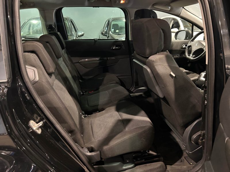 PEUGEOT 5008 2.0 HDI 150CH