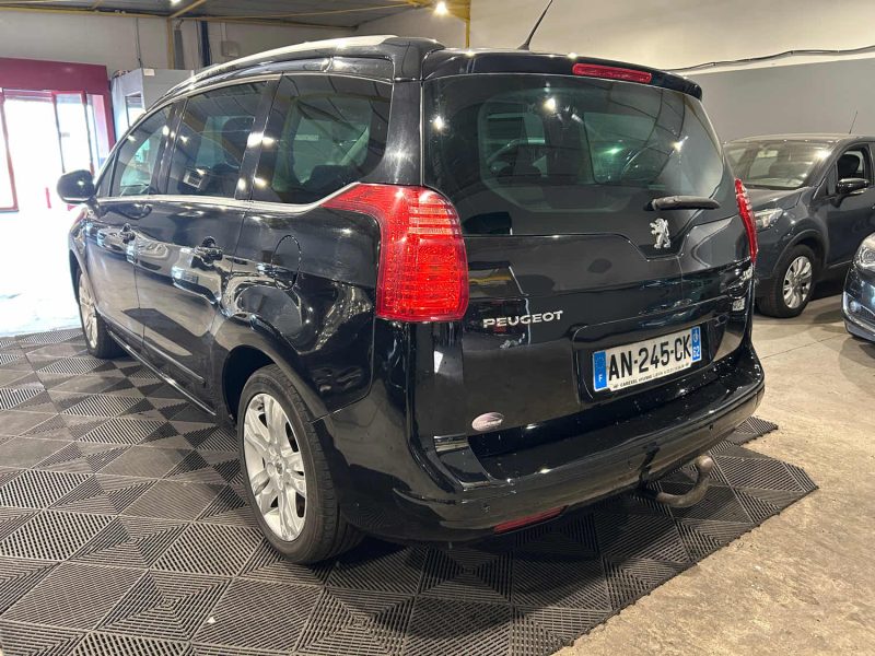 PEUGEOT 5008 2.0 HDI 150CH