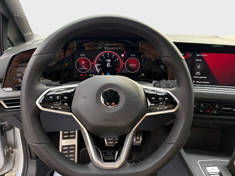 VOLKSWAGEN GOLF 8 1.5 TSI 130 R-LINE / CARPLAY / KEYLESS / CAMERA