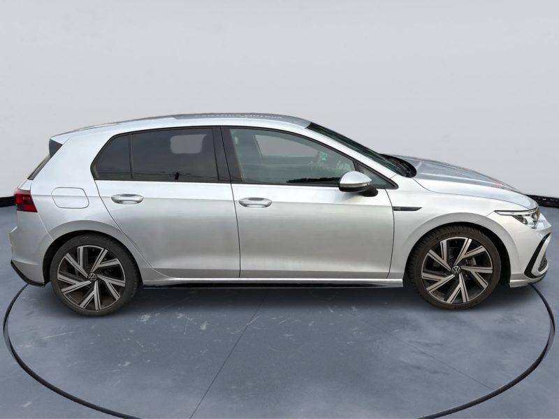 VOLKSWAGEN GOLF 8 1.5 TSI 130 R-LINE / CARPLAY / KEYLESS / CAMERA
