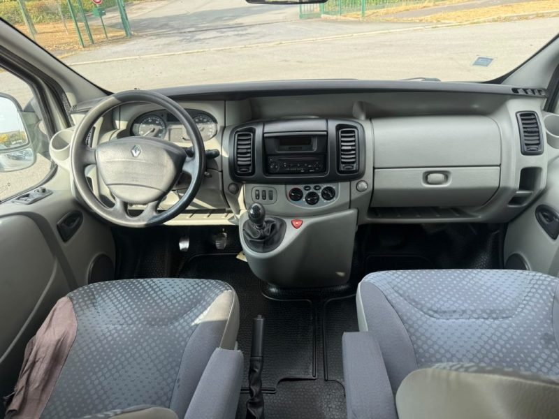 RENAULT TRAFFIC 5 Places L2H1 2008