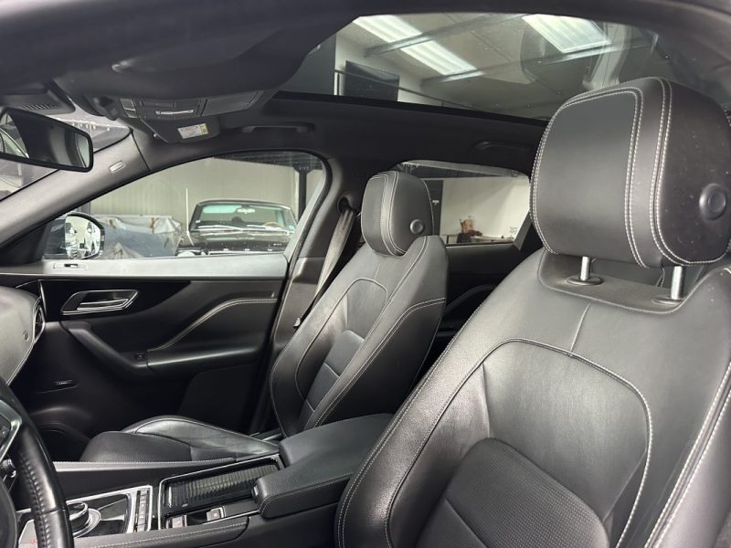 JAGUAR F-PACE JAGUAR F-PACE V6 3.0 D 300CV AWD BVA8 R-SPORT  2016