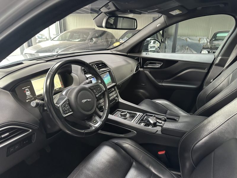 JAGUAR F-PACE JAGUAR F-PACE V6 3.0 D 300CV AWD BVA8 R-SPORT  2016