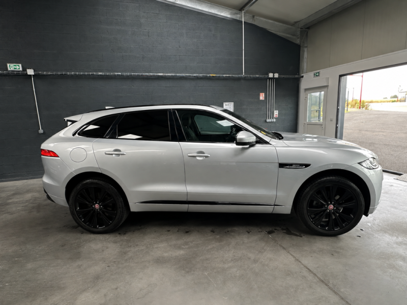 JAGUAR F-PACE JAGUAR F-PACE V6 3.0 D 300CV AWD BVA8 R-SPORT  2016