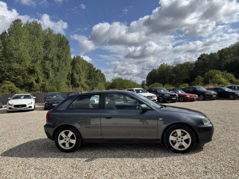 AUDI A3 1.9 TDI 130 ch AMBIENTE Volant moteur et embrayage NEUF