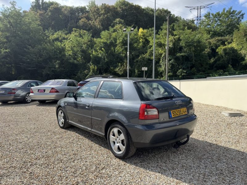 AUDI A3 1.9 TDI 130 ch AMBIENTE Volant moteur et embrayage NEUF