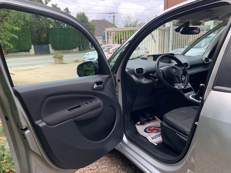 CITROEN C3 1.2 PURE TECH 110 EXCLUSIVE 2016