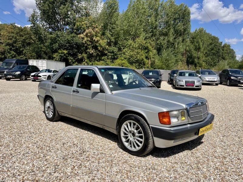 MERCEDES 190 E 2.6 160 ch