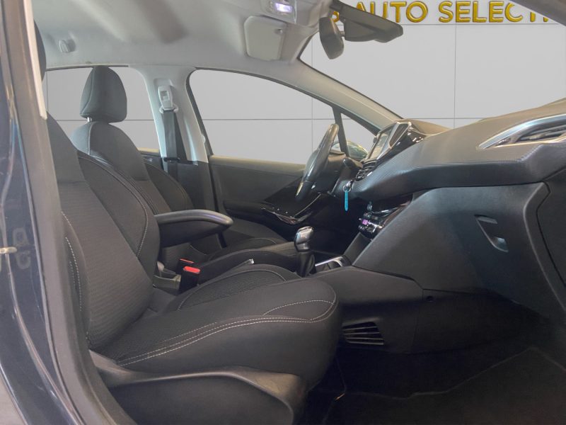 PEUGEOT 208 1.2 VTI 82 CV *CAMERA DE RECUL*.