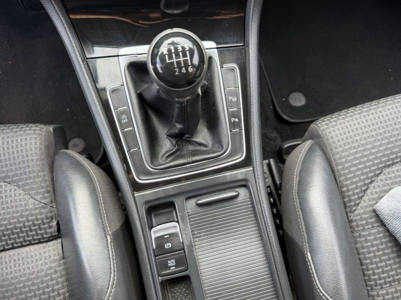 Volkswagen Golf VII 2.0 TDI 150ch BlueMotion Technology Confortline Garantie 6 Mois