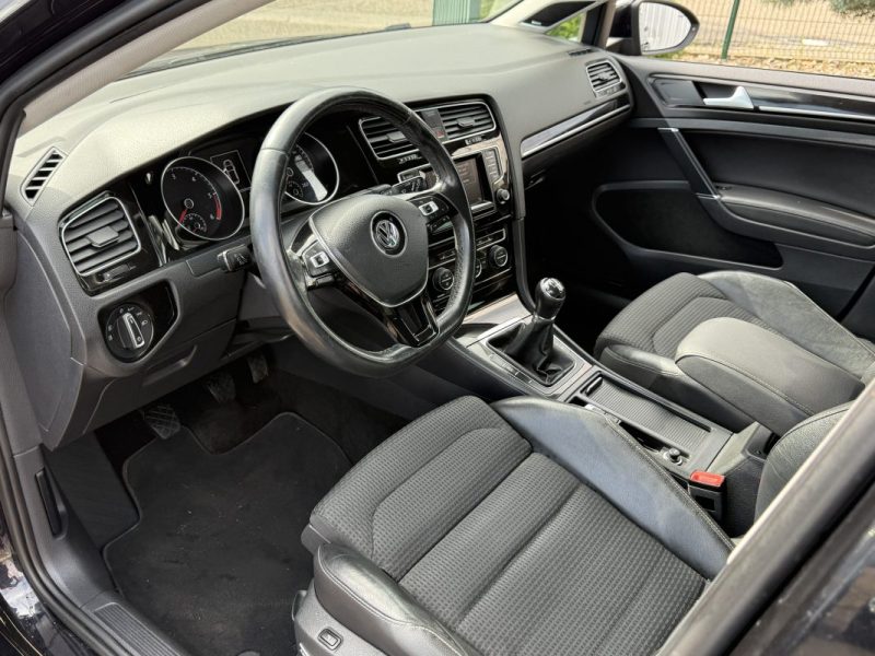 Volkswagen Golf VII 2.0 TDI 150ch BlueMotion Technology Confortline Garantie 6 Mois