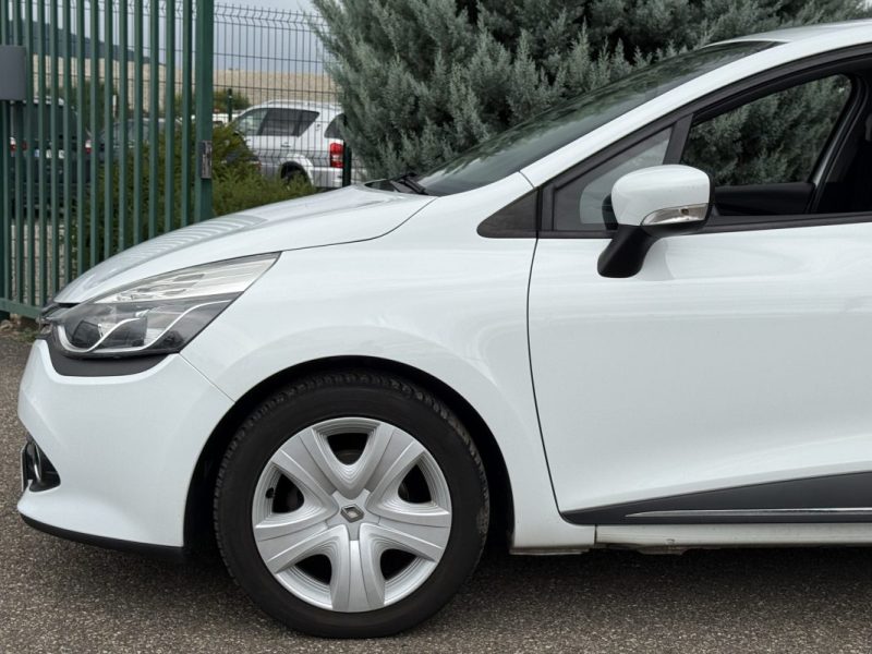Renault Clio 1.5 dCi 90ch Zen Garantie 6 Mois